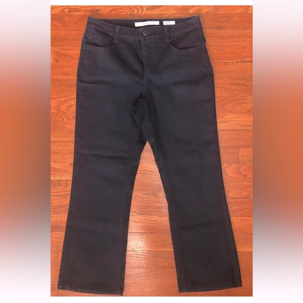 JONES NY Jeans Mercer Bootcut Black Secret Slimming Rhinestone Pocket Pants NWOT - Picture 2 of 12